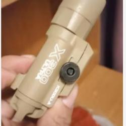 Lumière tactique multifonctionnelle X300U-A : convient aux rails de 20 mm PA airsoft Glock