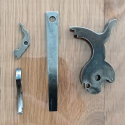 LOT PIECES JASPEES REVOLVER POUDRE NOIRE NAVY 1861