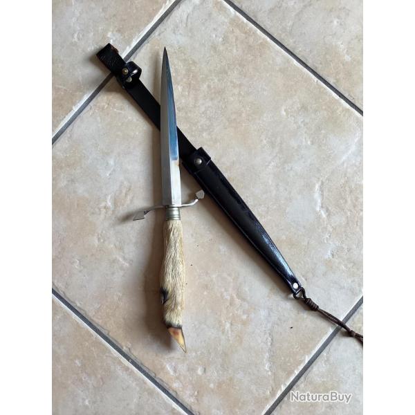 Dague  servir couteau collector avec son etui