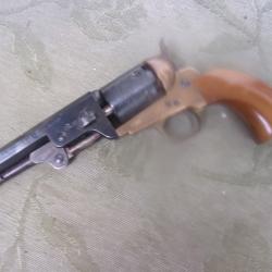 revolver poudre noire  en calibre 36 Navy Mod; 1851