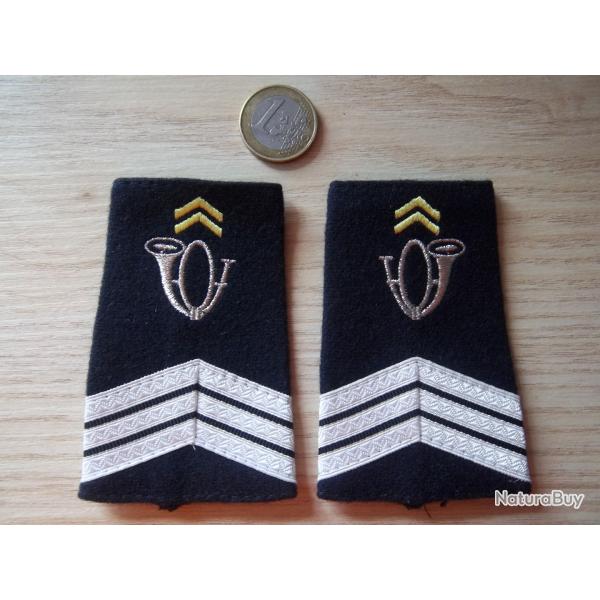 lot quipement militaire fourreaux paulettes chasseurs alpins