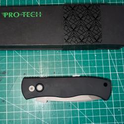Vends couteau automatique PROTECH Emerson CQC7
