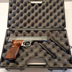 Pistolet Smith et Wesson  41 calibre 22 lr