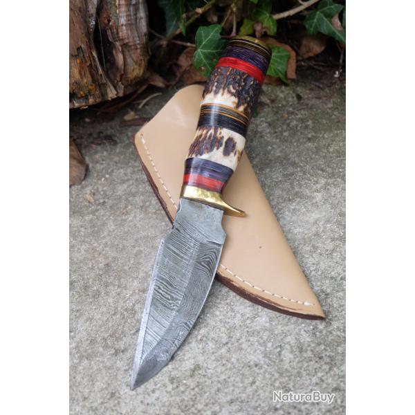 Couteau Damas Lame 256 Couches Lame Bowie Manche Bois de Cerf Fabrication Artisanale Etui Cuir 02