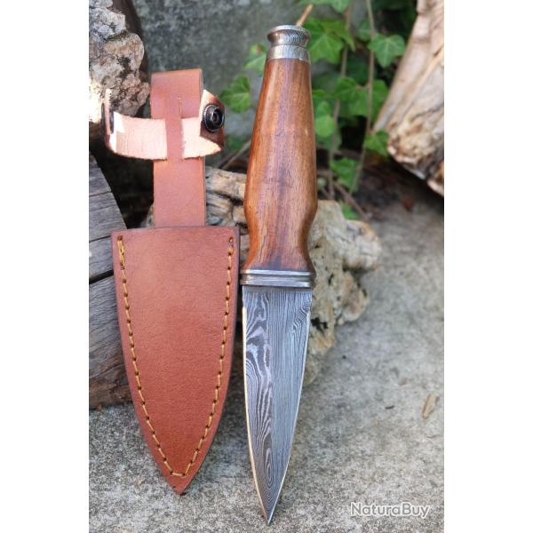 Couteau de Chasse Dague de Chevalier Damas Lame Acier 256 Couches Manche Bois Fabr Artisan Etui Cuir