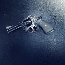 Support magnétique universel pour pistolet et revolver