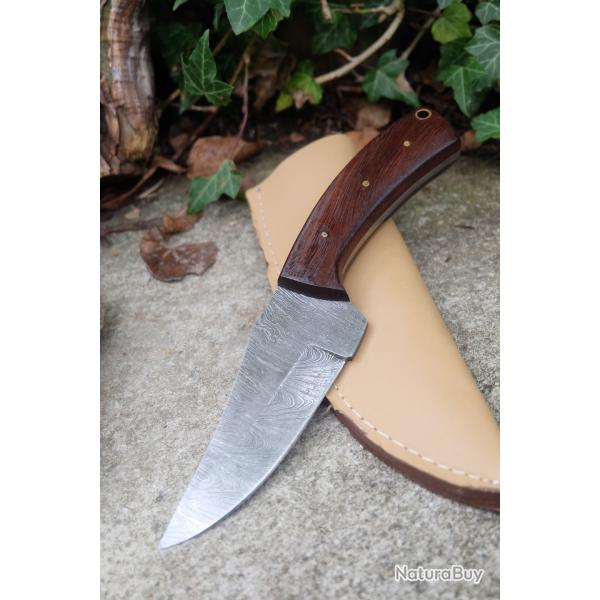 Couteau Skinner Damas Lame Upswept Acier 256 Couches Manche Rosewood Etui Cuir Fabricat Artisanale