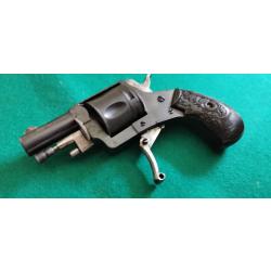 Revolver BOULDOG cal 320 bronzé