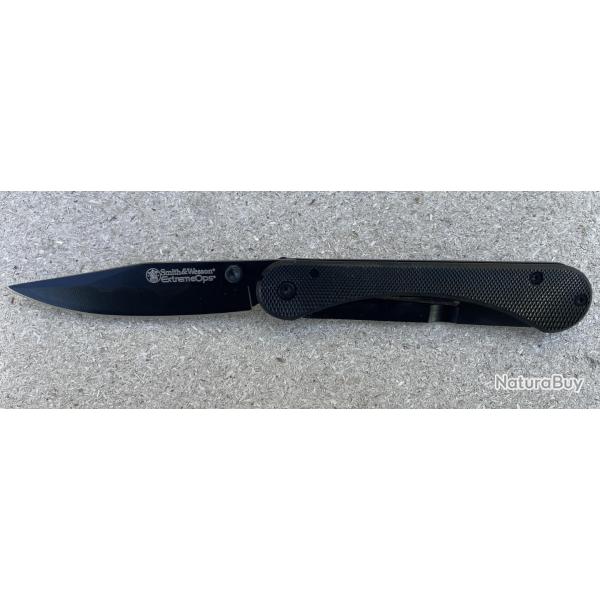 PETIT COUTEAU PLIANT OUVERTURE 1 MAIN SMITH & WESSON