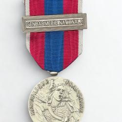 (18.010) Médaille de la Défense Nationale - Echelon Argent - Agrafe Gnd Nationale