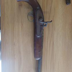 Pistolet à percussion poudre noire