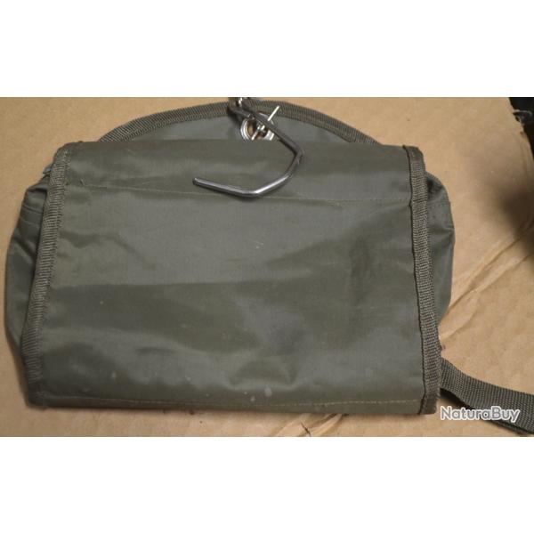 Trousse de toilette arme francaise