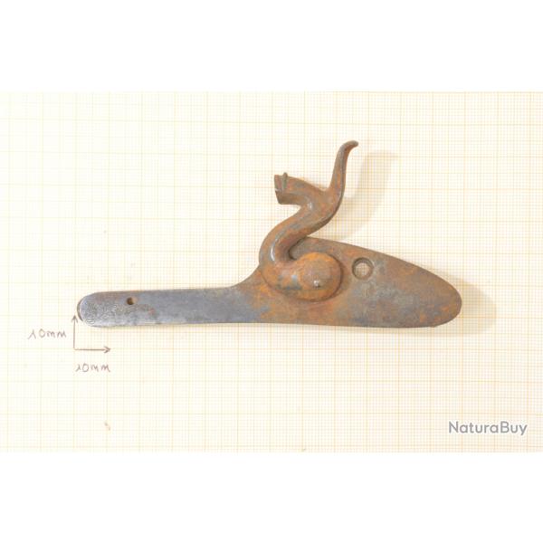 Platine de fusil de chasse ancien  chien. Restauration arme ancienne(A) grand ressort absent