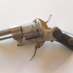 PETIT REVOLVER A BROCHE CAL 5MM