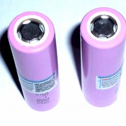 2 x Accus 18650 3000mAh