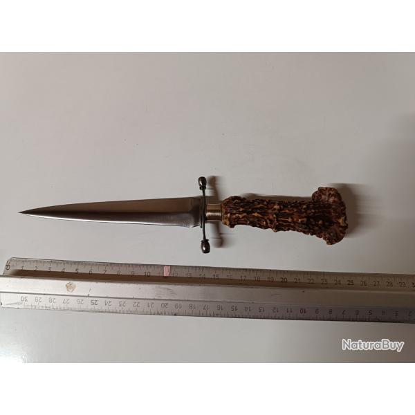 Dague stylet ancien
