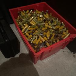 Lot de 36 kg de cartouches de chasse calibre 12 et 20 enchère sans prix de réserve