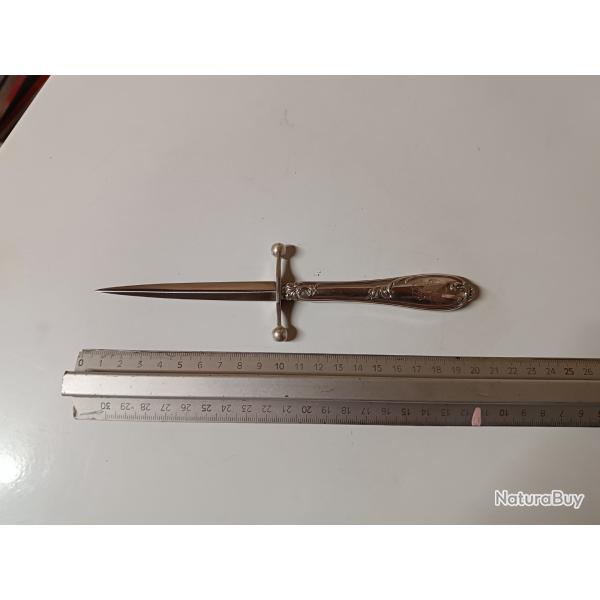 Ancien petit stylet dague  de vertu manche en argent poinon Minerve