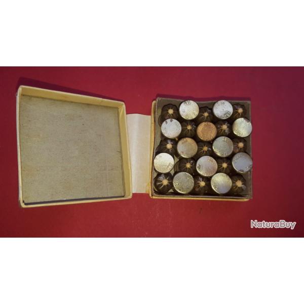 Boite complte 25 cartouches calibre 320  blanc N9349 (stock ancien)