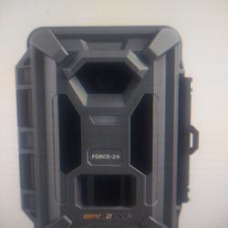 Caméra Spy point force 24