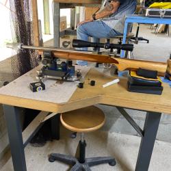 Ensemble pour le Hunter Match Carabine Durandal Salva 22 LR lunette Sightron trépied cicognani