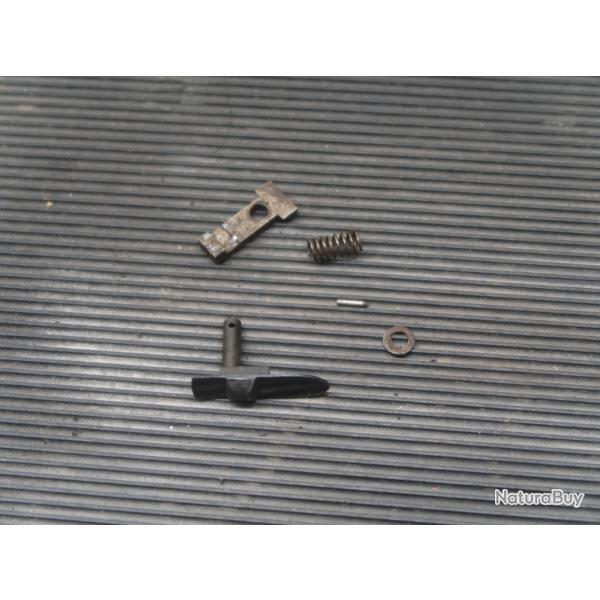 Lot pices de mcanisme de suret Browning B25 REF 122/2025