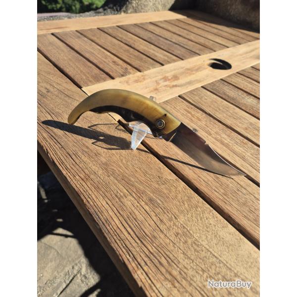 Couteau pliant