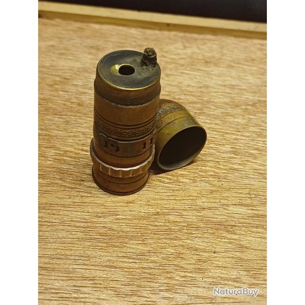Beau briquet de poilu - art de tranche WW1 - douille laiton et gravure 1911