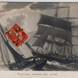 CPA - BATEAUX TROIS - MATS PRENANT SON PILOTE N °1428