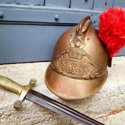 Glaive de pompier type 1855 et casque de pompier modèle 1885