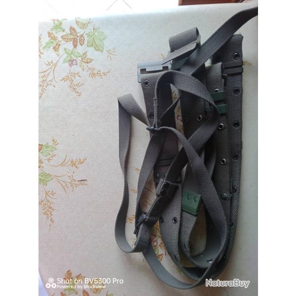 Lot ceinturons et brelage arme franaise famas