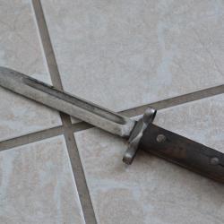 Baïonnette Carcano Mod 1938 lame fixe, sans fourreau