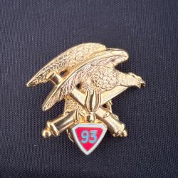 Insigne militaire - 93éme Régiment d'Artillerie de Montagne - pins doré