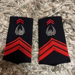 Épaulettes militaires françaises - Arme du Train - Caporal