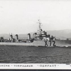 CPA - Marine de Guerre  - CONTRE - TORPILLEUR  " GERFAUT "  N°1437