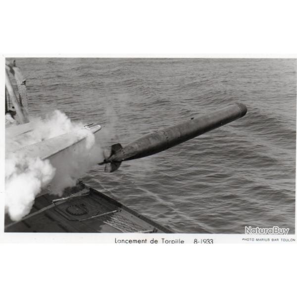 CPA - Marine de Guerre  - Lancement de Torpille  8-1933 N1438
