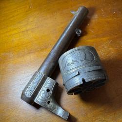 Barillet + canon de colt à broche  XIXème gravure splendide filet d'or