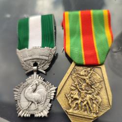 Lot de deux médailles (1)