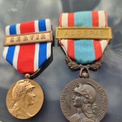 Lot de deux médailles (2)