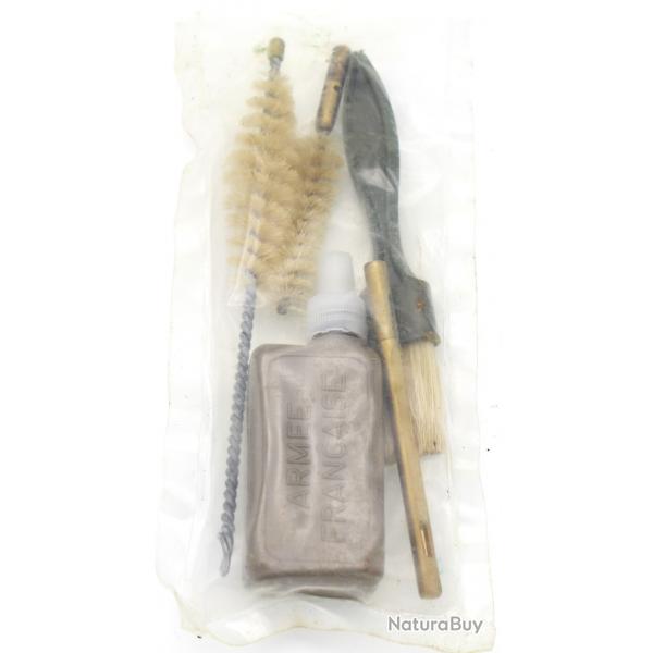 Kit de nettoyage rglementaire pour Mat 49 avec huilier