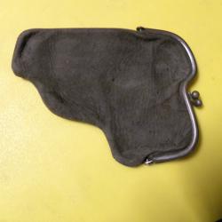 HOLSTER PISTOLET ( bull dog .6.35)