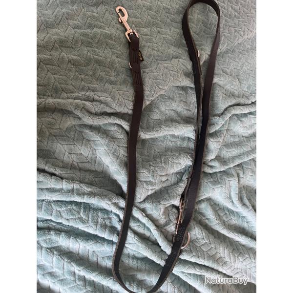 Laisse en cuir rglable