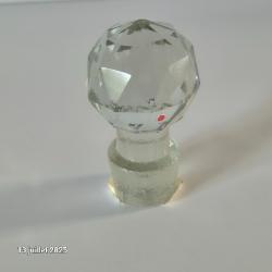 Bouchon de carafe en cristal ou verre avec des facettes, ancien