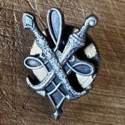 Guerre d'Algérie : insigne du service des affaires algériennes - miniature à vis