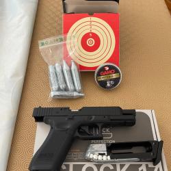 Kit Glock 17 umarex à plombs 4,5 blowback : porte cibles, 100 cibles, 500 plombs, 5 cartouches CO2