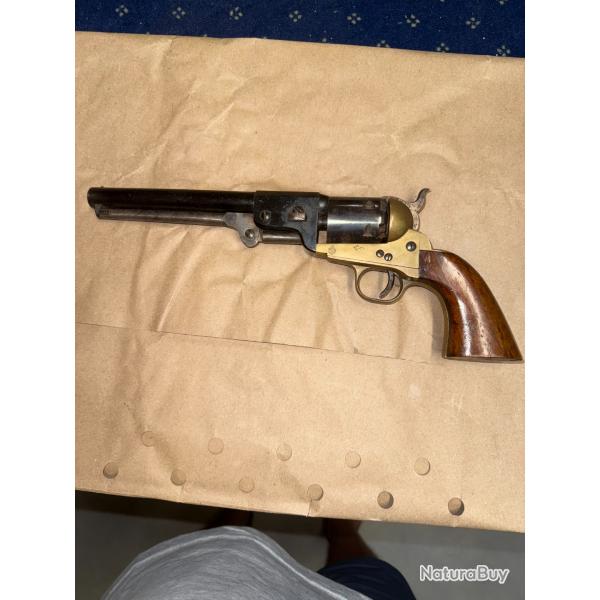 REVOLVER POUDRE NOIRE COLT 1851 UBERTI CALIBRE 36 CODE XXV=1969