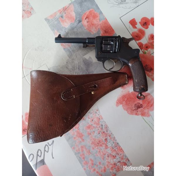 Revolver 1892 modele civil manufacture Franaise d armes et de cycle St tienne