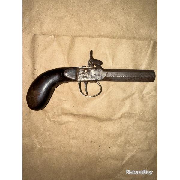 PISTOLET A PERCUSSION  (3)