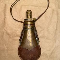 POIRE A POUDRE ANCIENNE A VOIR ( SYIES PATENT)
