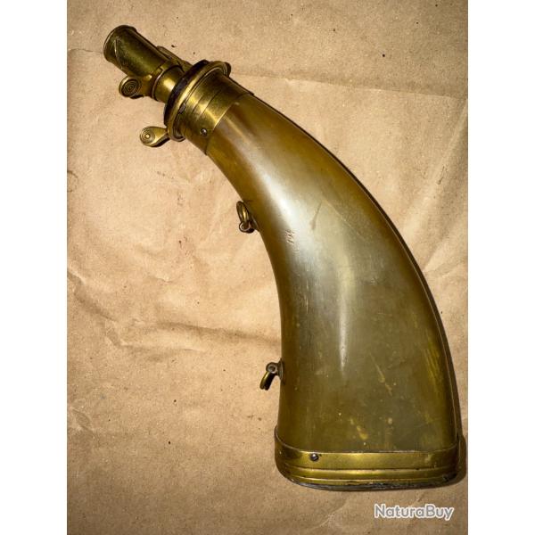 POIRE A POUDRE ANCIENNE A VOIR BOCHE A PARIS